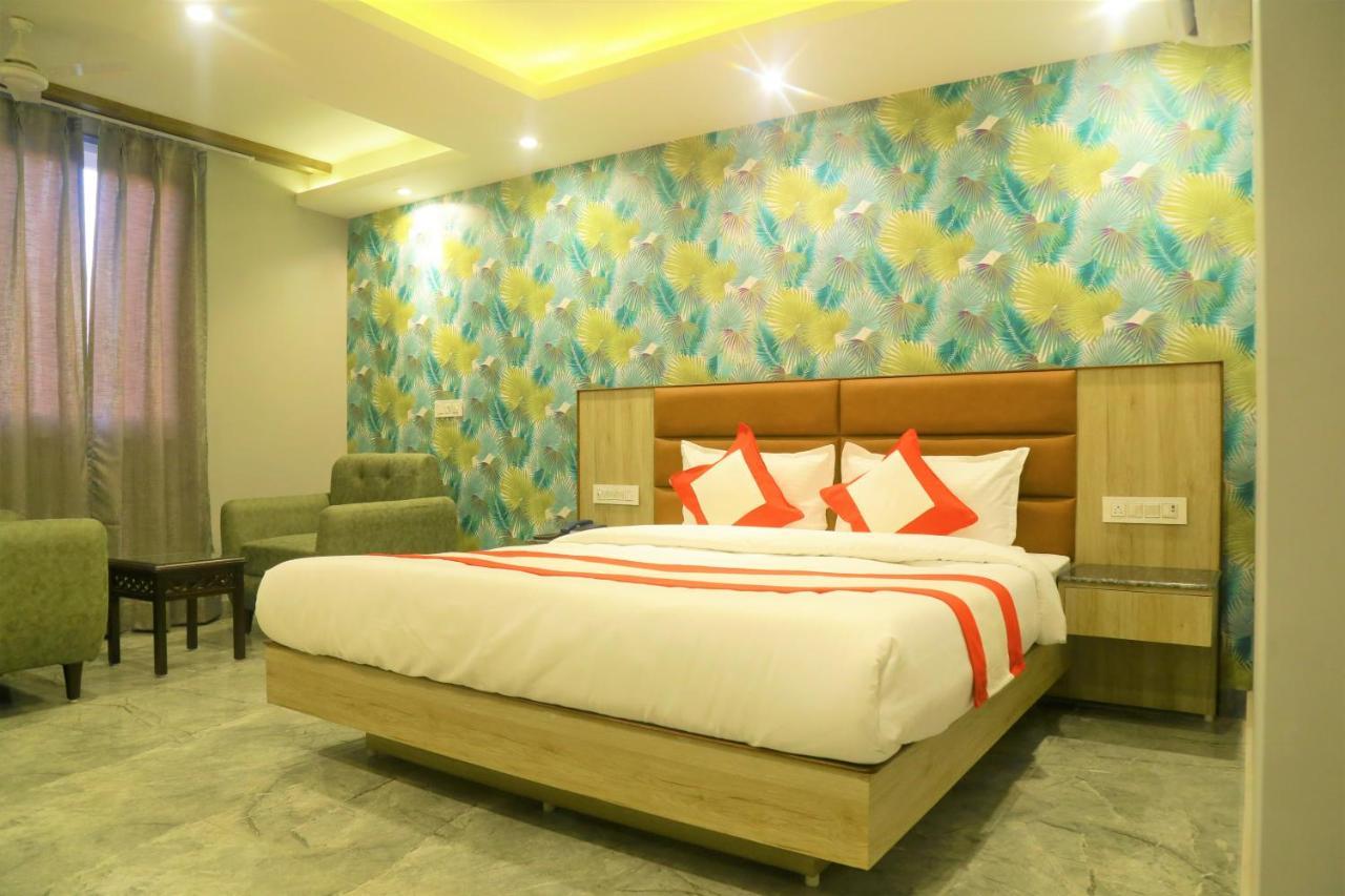 The Eleganza Hotel Jhajra ภายนอก รูปภาพ