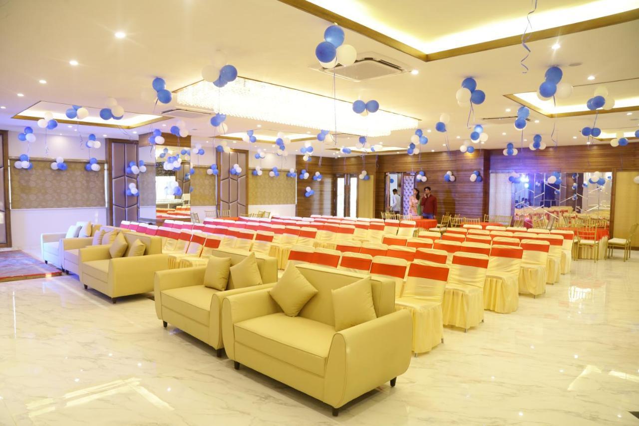 The Eleganza Hotel Jhajra ภายนอก รูปภาพ