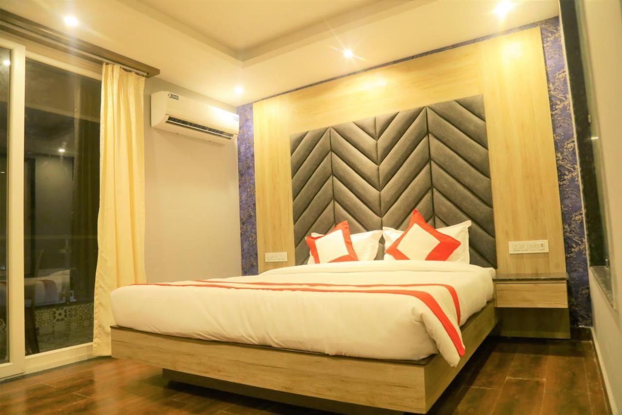 The Eleganza Hotel Jhajra ภายนอก รูปภาพ