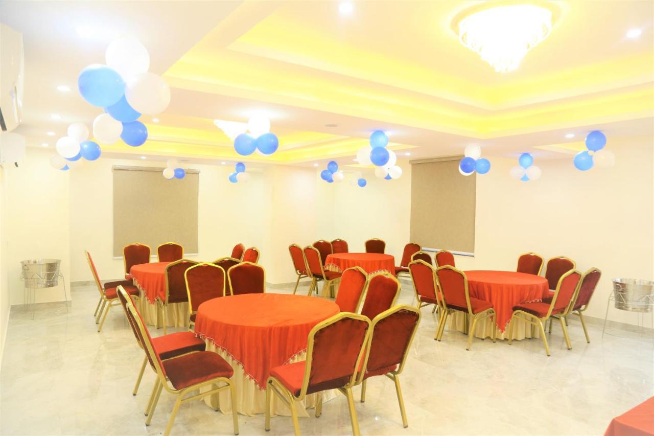 The Eleganza Hotel Jhajra ภายนอก รูปภาพ