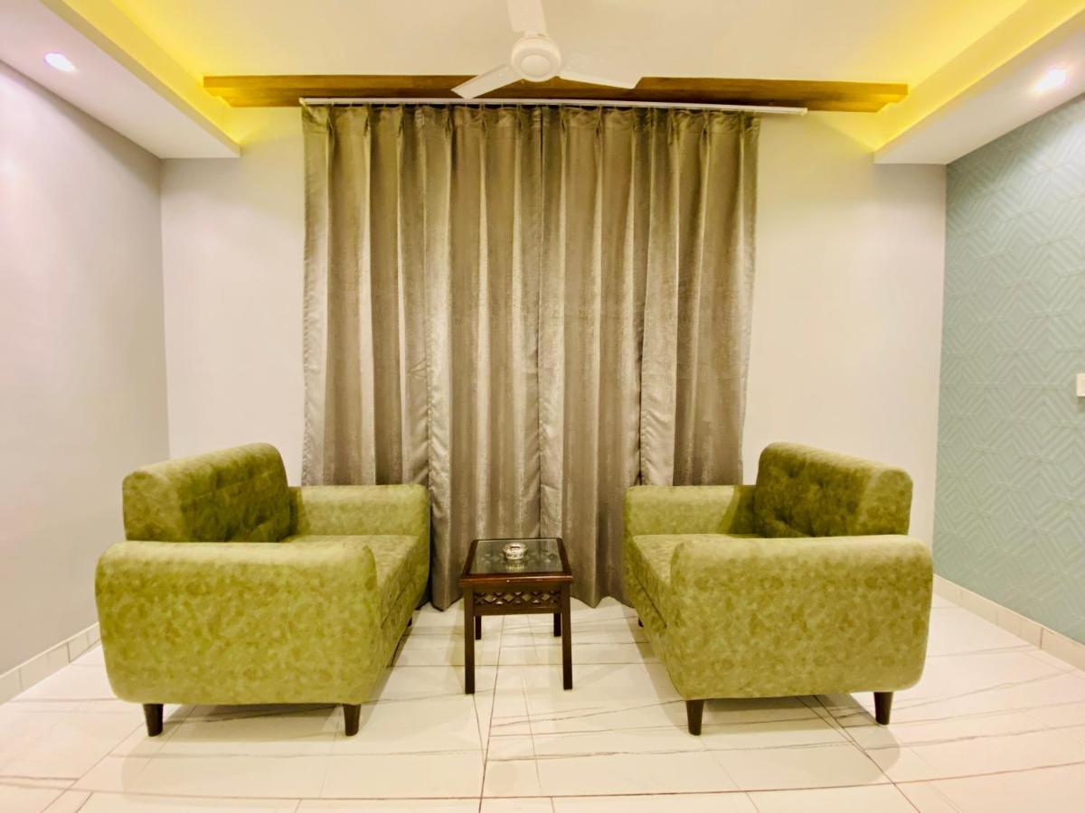 The Eleganza Hotel Jhajra ภายนอก รูปภาพ