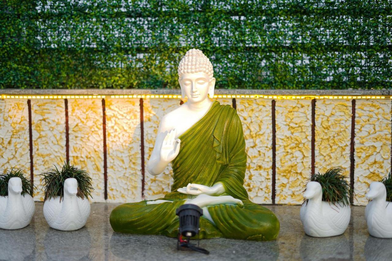The Eleganza Hotel Jhajra ภายนอก รูปภาพ