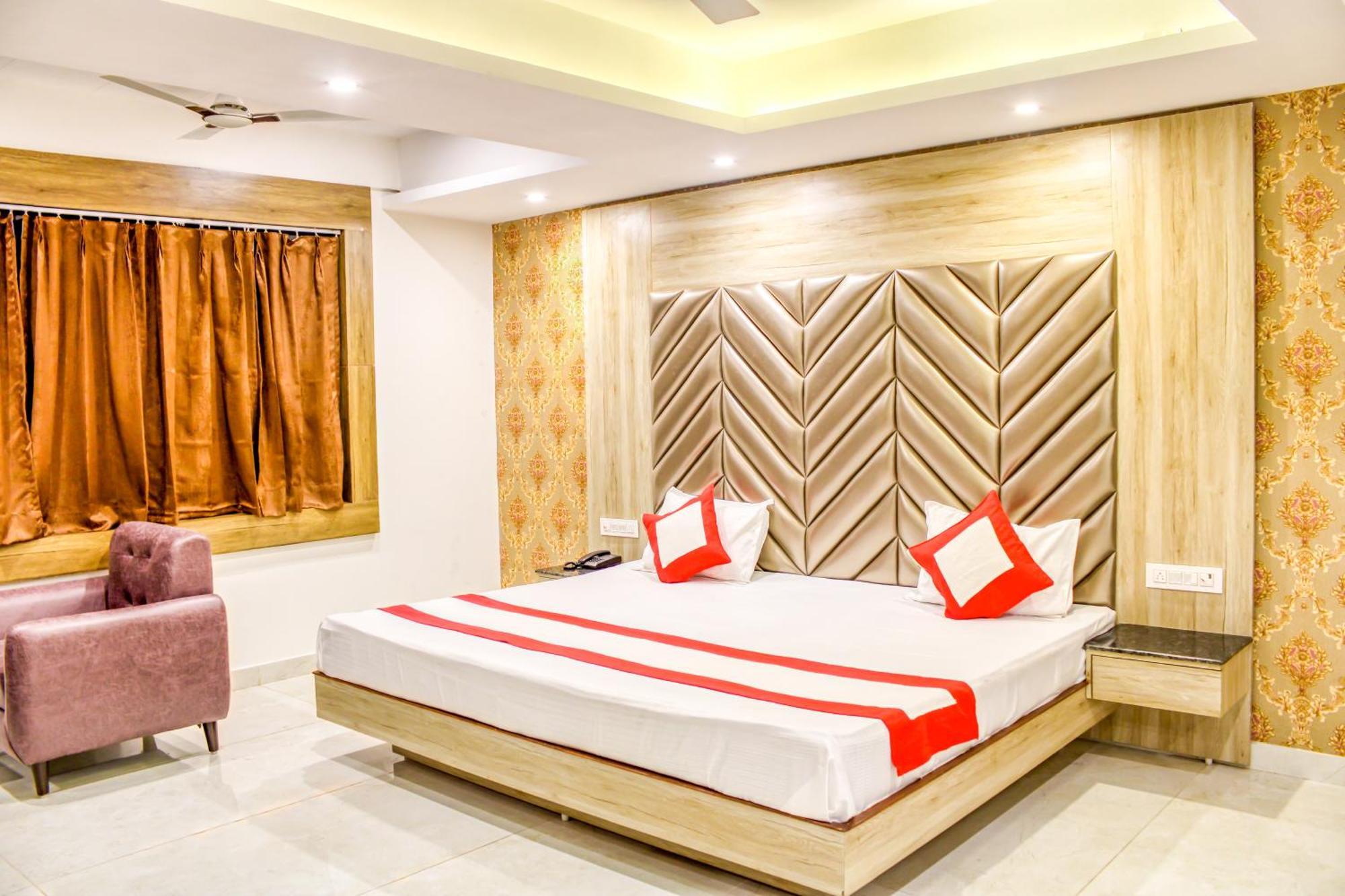 The Eleganza Hotel Jhajra ภายนอก รูปภาพ